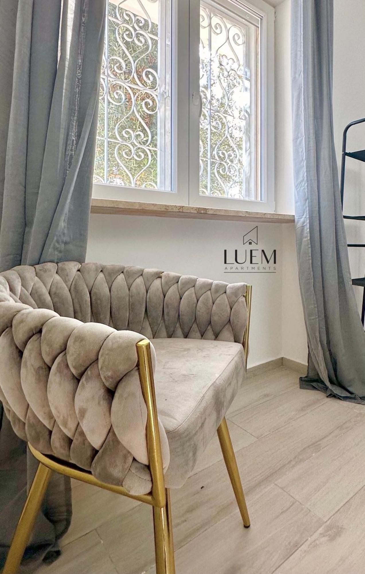 Luem Apartments Lecce Bagian luar foto